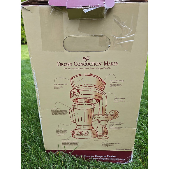 NEW Margaritaville DM2100 Fiji Frozen Concoction Maker w/Pitcher Blender - Picture 2 of 10
